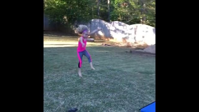 Isabelle Roberts Gymnastics Evolution смотреть онлайн