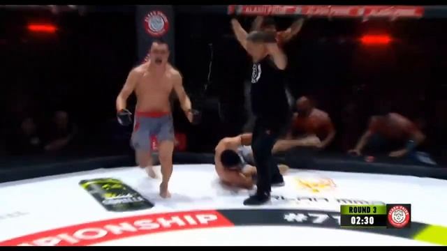 УРА!!! КАЗАХ Стал ЧЕМПИОНОМ! Победив ГРОЗНОГО Бойца из Армении смотреть онлайн