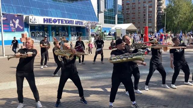 Just Brass Big Band духовая банда смотреть онлайн