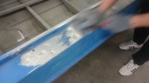 Самая лучшая смывка краски, или как снять краску с лодки....