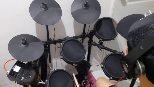 Alesis Nitro Mesh - Learn to Fly - Drum cover смотреть онлайн