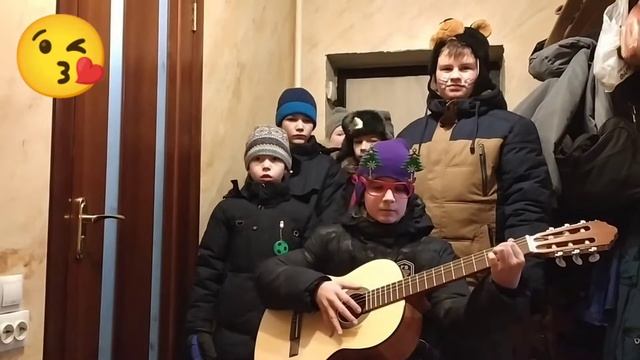 Как мы ходили калядавать!) И наши первые калядники! Эх, а помните, как мы раньше калядавали?(ковер) смотреть онлайн