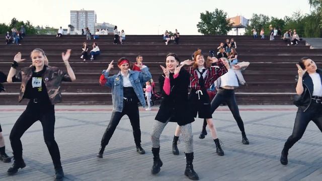 [KPOP IN PUBLIC] Stray Kids - CHEESE Dance by ASTREX смотреть онлайн