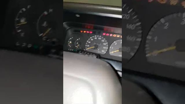 Холодный запуск дизеля TOYOTA HIACE смотреть онлайн