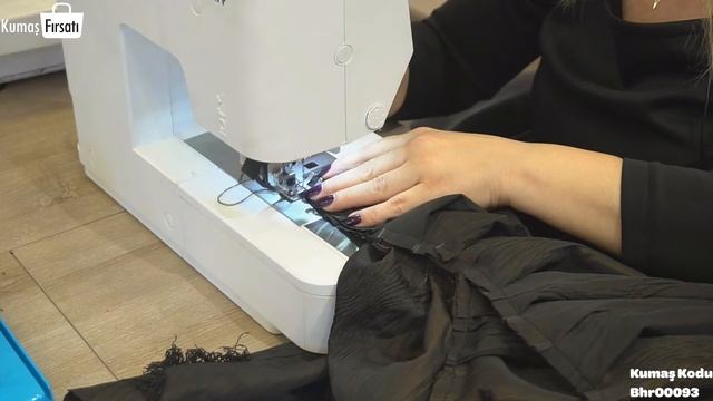 Pileli Tafta Etek - Pleated Skirt смотреть онлайн