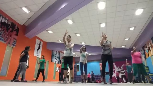 Zumba Dance Training in Bengaluru смотреть онлайн