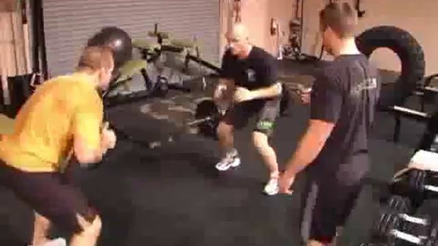 Martin Kampmann - Xtreme Couture Lifestyle Workout смотреть онлайн