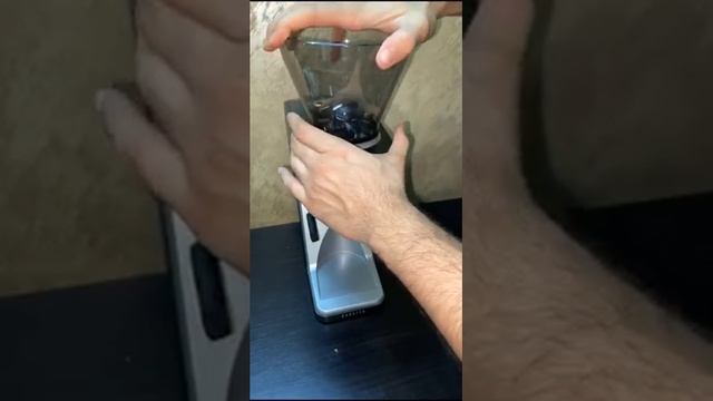 فتح صندوق و تجربة طاحونة براتزا سيتي ٢٧٠ | Baratza sette 270 смотреть онлайн