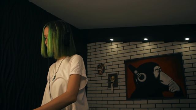 Miss Monique MiMo Weekly Podcast 018 [Progressive House/Melodic Techno DJ Mix] смотреть онлайн