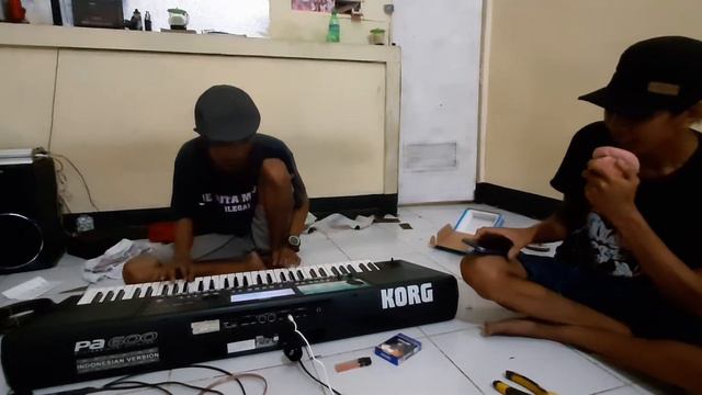 Tatu-cover keyboard bali..😁 смотреть онлайн