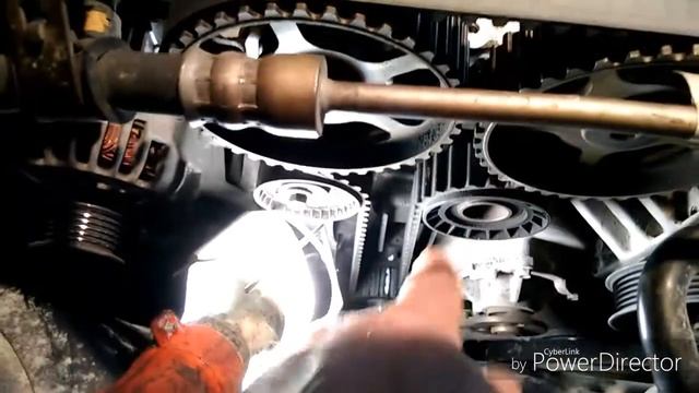 Ford Mondeo мотор Zetec - e 2L 2000г замена ГРМ смотреть онлайн