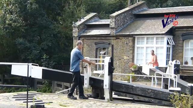 London Camden, Kings Cross and Granary Square, Impressions смотреть онлайн