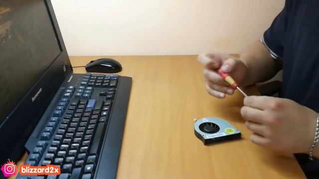 ?? Чистка ноутбука Packard Bell LS13 / ? Как разобрать ноутбук самостоятельно? смотреть онлайн