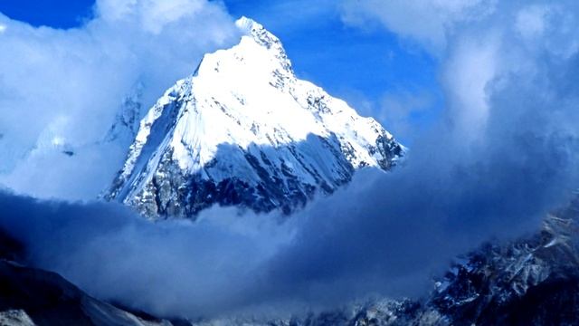 Величественные и живописные: Самые высокие Горы в мире смотреть онлайн