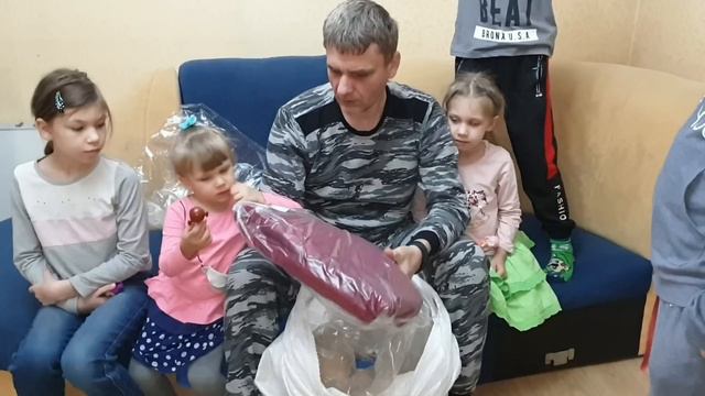 ПОЛУЧИЛИ МЕШОК🎁КРУТЫХ ПОДАРКОВ К🎄НОВОМУ ГОДУ🎄ОТ ВАСИЛЬКА смотреть онлайн