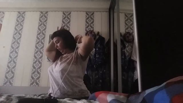 Как проще можно выровнять волосы расческой Фаст Хаир:) Не судите строго:) смотреть онлайн