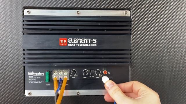 Автомобильный сабвуфер с встроенным усилителем Element-5 модель A1205 PRO смотреть онлайн
