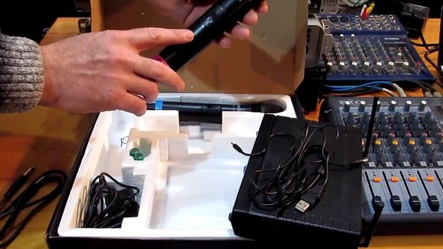 Радиомикрофон SHURE IU-2071