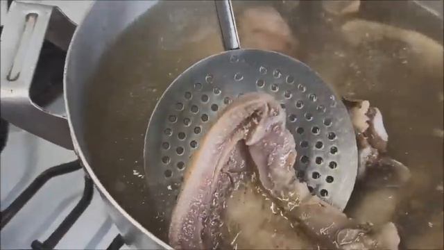 ЗАКУСКА ИЗ СВИНЫХ ГУБ смотреть онлайн