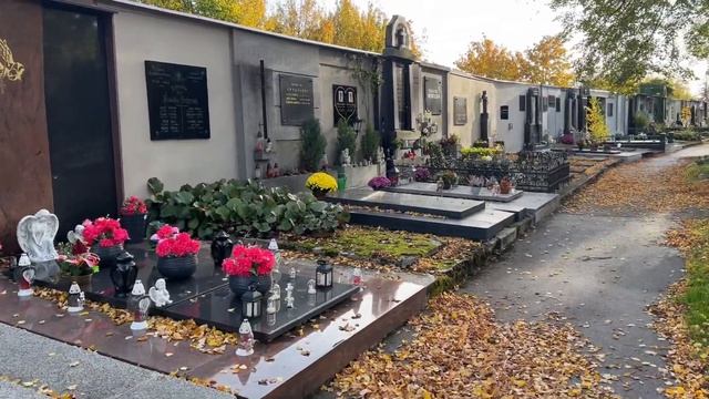 Кладовище в Чехії смотреть онлайн