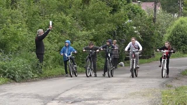 2020.06.10_А у нас во дворе.mp4 смотреть онлайн