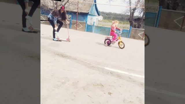 Песня про попу "Наша Бусинка Луиза" смотреть онлайн