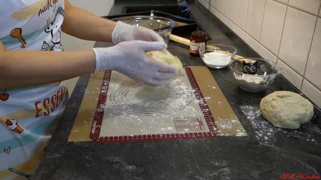 Творожные рогалики. Рецепт проще простого! смотреть онлайн