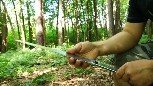 Silky Gomboy vs Fiskars SW-75 - сравнение складных пил ( часть 2). смотреть онлайн