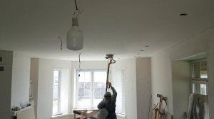 Ошкуривание (шлифовка) потолков без пыли и пылесоса!