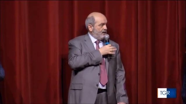 Sedotta e sclerata SHOW - TGR LAZIO _Sala Umberto_Roma смотреть онлайн