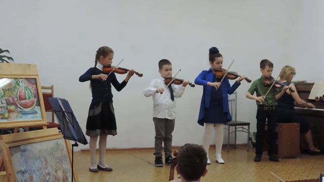 Ансамбль скрипачей