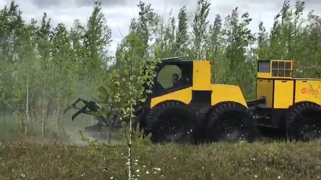 Мульчер Тром 8 на болоте смотреть онлайн