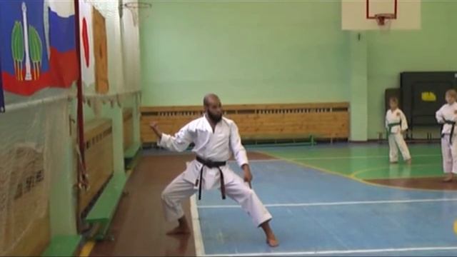 Shotokan Kata: Bassai Dai (standart KWF) by Mourad Saihia (part 1) смотреть онлайн