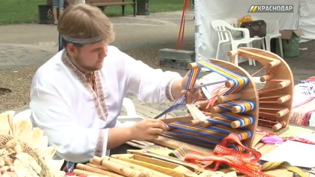 На Соборной площади Краснодара проведут ярмарку народных промыслов смотреть онлайн