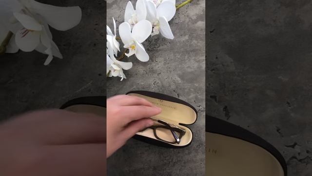 Какой стороной класть линзы в футляр? Имеет ли это принципиальное значение? смотреть онлайн