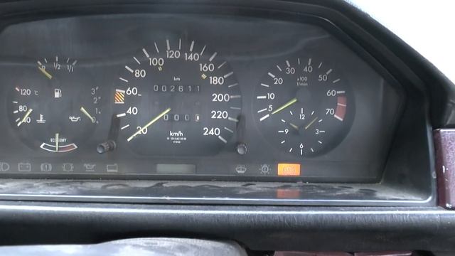 заводим старенький Mercedes-Benz W124 который хотели сдать в металл