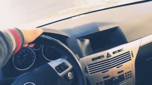 Клапанная Крышка, Белый густой дым,засасывает масленную крышку и щуп,глохнет,мембрана,Опель Астра