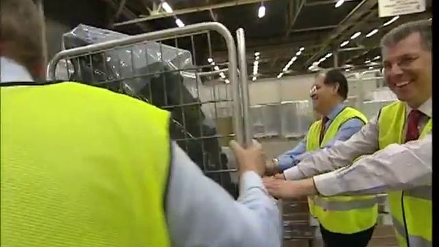 Fords Valencia Parts Distribution Centre смотреть онлайн