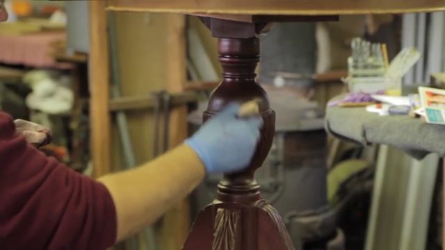 How to Finish Furniture With a Gel Stain : Furniture Repair & Refinishing смотреть онлайн