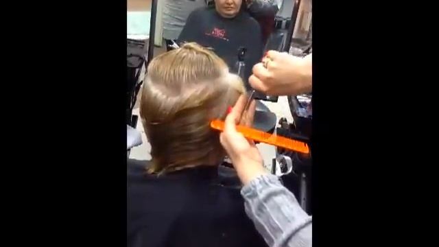 Классическая женская стрижка.Часть 1 смотреть онлайн