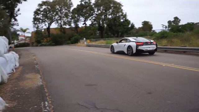 BMW I8 Exhaust Sounds: Full-Throttle Accelerations!