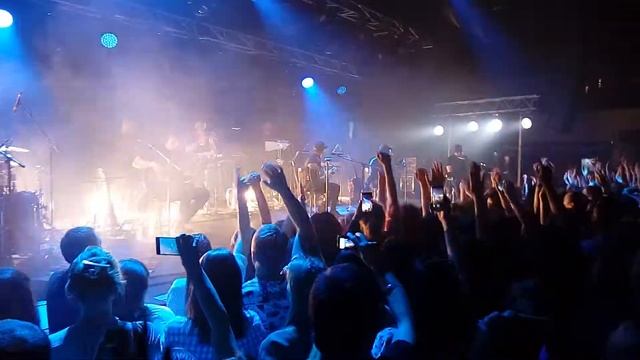 Звери акустика Минск 1.06.2017 - на бис!!! смотреть онлайн