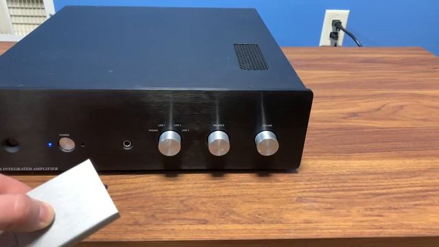 Rogue Audio Sphinx with Remote смотреть онлайн