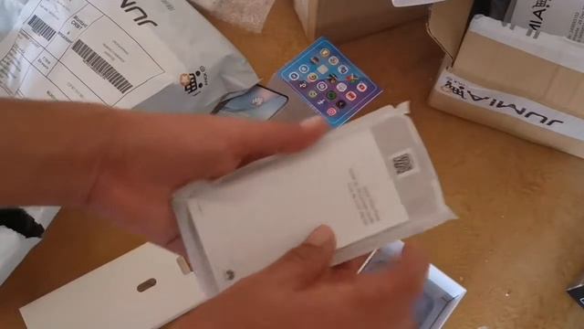 Huawei Y8p نظرة أولية فتح علبة #Huaweiy8p, #Huawei смотреть онлайн