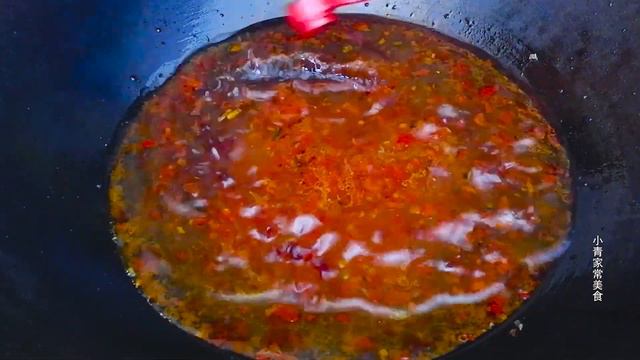 60元买了2斤猪肉，做个最经典的“四川滑肉”，香辣滑嫩，一口气吃掉一整盆，过瘾！【小青家常美食】