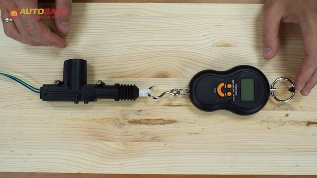 Какой центральный замок лучше? Проверка усилия привода дверей. Тест приводов центрального замка. смотреть онлайн