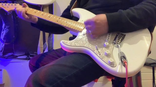 Ibanez Tube Screamer TS9 & Stratocaster смотреть онлайн