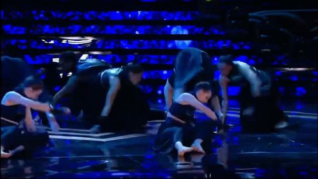 Коллектив « Час Пик» ДВФУ . Открытие премии « Знание». Москва смотреть онлайн