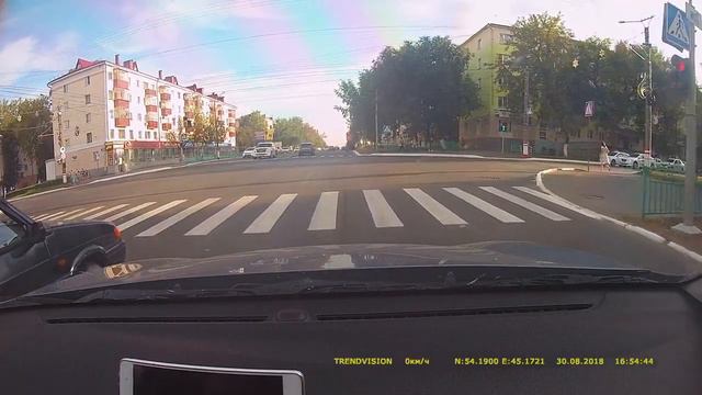 Помеха справа не для него.... смотреть онлайн
