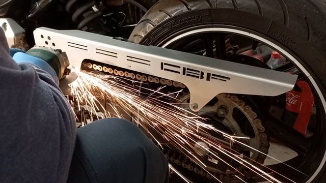 Honda CBF 600 montaż akcesoryjnego błotnika. смотреть онлайн